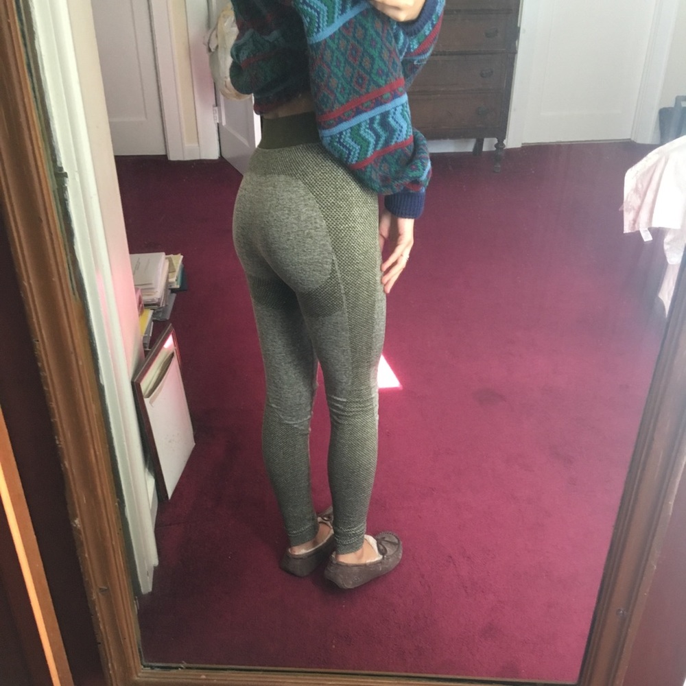 🍁Just Strong green leggings